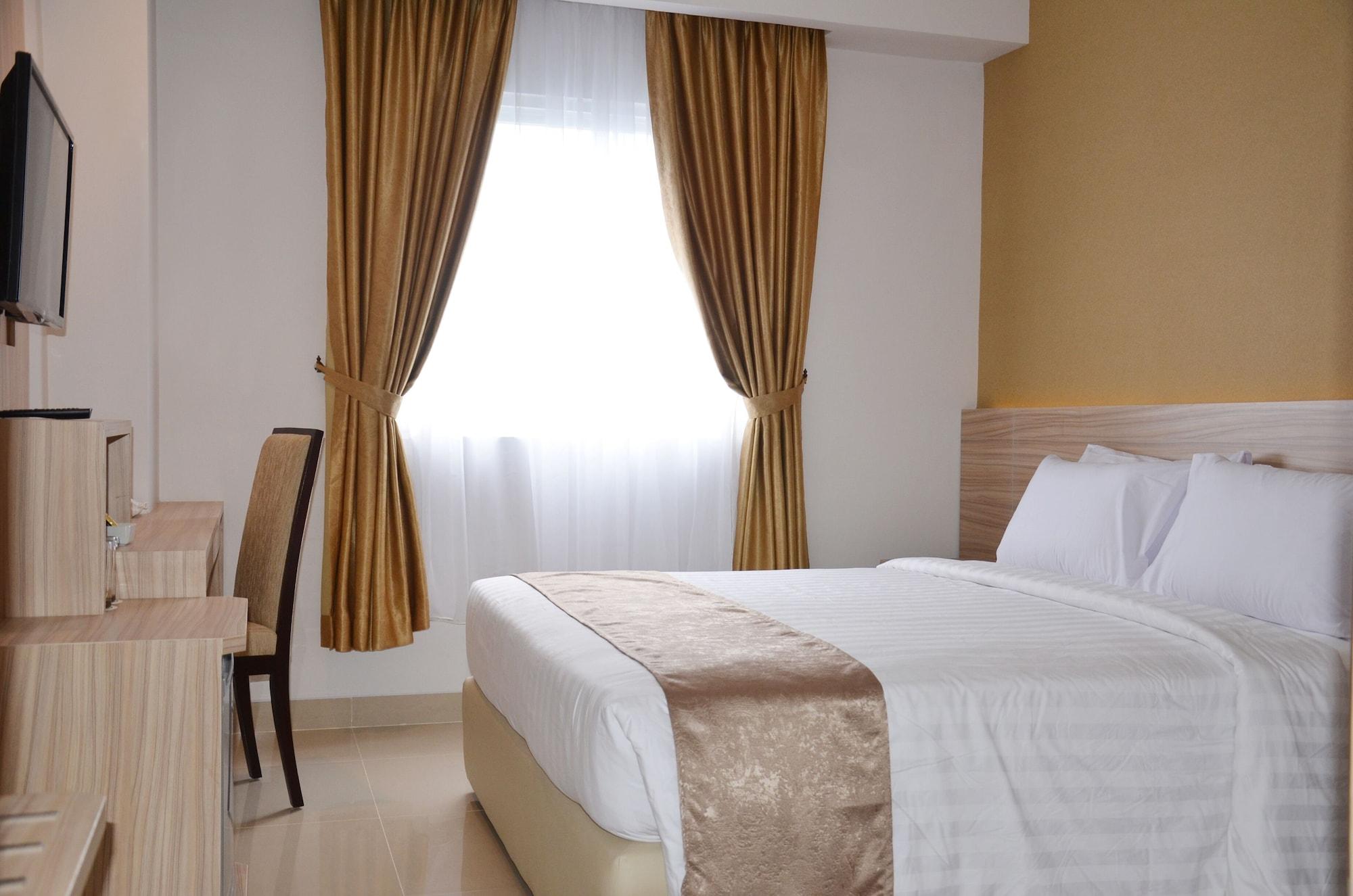 Syariah 3* Surakarta (Solo)
