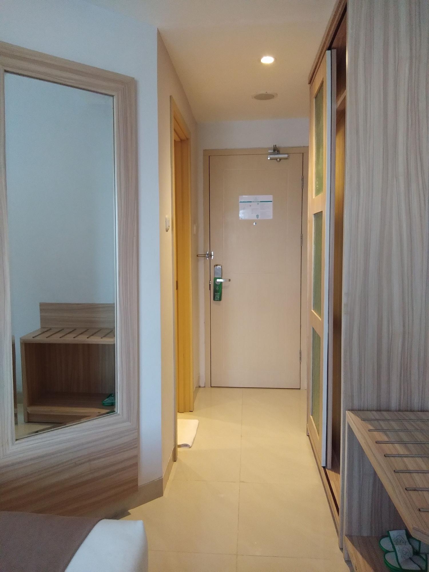 Syariah Hotel Surakarta (Solo)